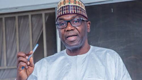 Kwara State Governor Abdulrazaq Called Thief, Disgraced By Aggrieved APC Members (Video)