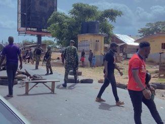 ASUU Strike: Moment Soldiers Were Sent Away By Protesting OAU Students