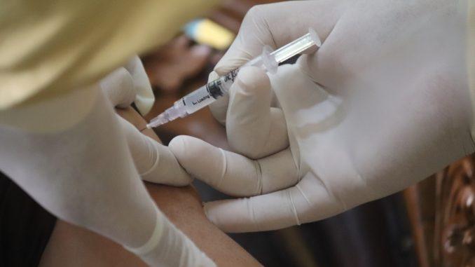 Israelis Discover New COVID Treatment That Makes Vaccines Obsolete