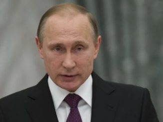 Leaked Spy Documents Reveal Putin Has 'Parkinson's, Cancer,' As Expert Notices "Black Hands"