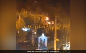Protesters In Iran Set Fire To Ayatollah Khomeini's Ancestral Home(Video)