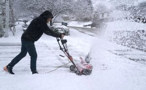 Winter Storm Disrupts Holiday Plans and Causes Power Outages for 1.5 Million in the US