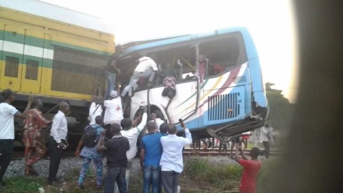 2 Dead, Many Injured as Govt Staff Bus Collide With a Train in Lagos