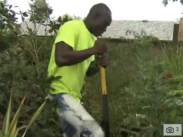King of West African Tribe Returns to Gardening Job in Canada