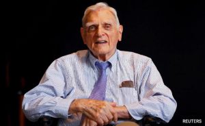 Battery Pioneer and Nobel Prize Winner John Goodenough Passes Away at 100