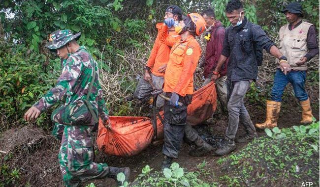 Death Toll Rises to 22 in Indonesia's Mount Marapi Eruption